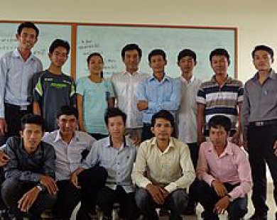 Volunteer Lecturer with Students